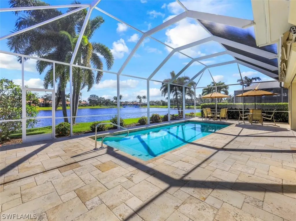 4334 Queen Elizabeth Way Naples FL 34119
