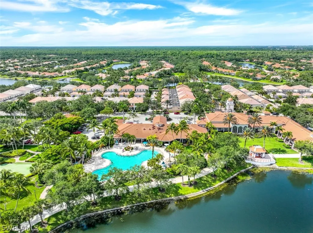 4334 Queen Elizabeth Way Naples FL 34119
