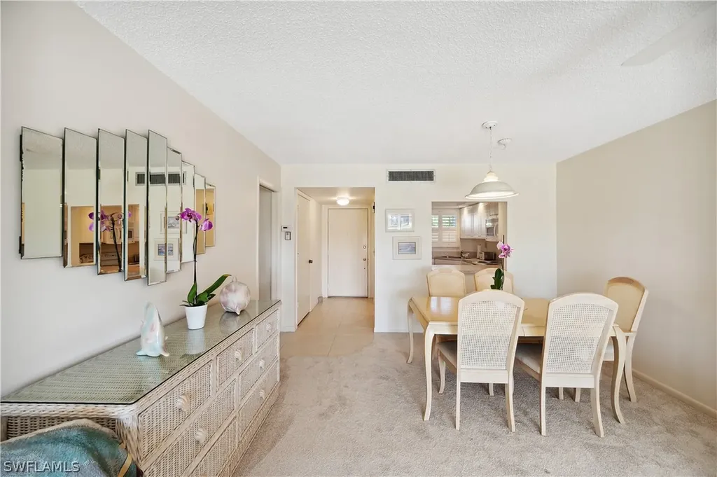 21 High Point Circle E Naples FL 34103