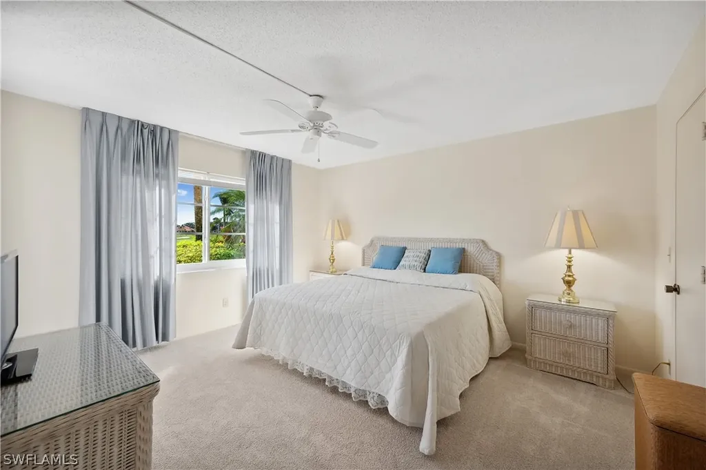21 High Point Circle E Naples FL 34103