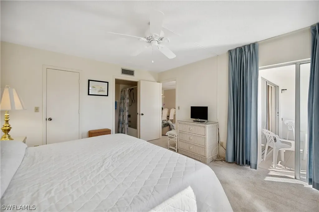 21 High Point Circle E Naples FL 34103