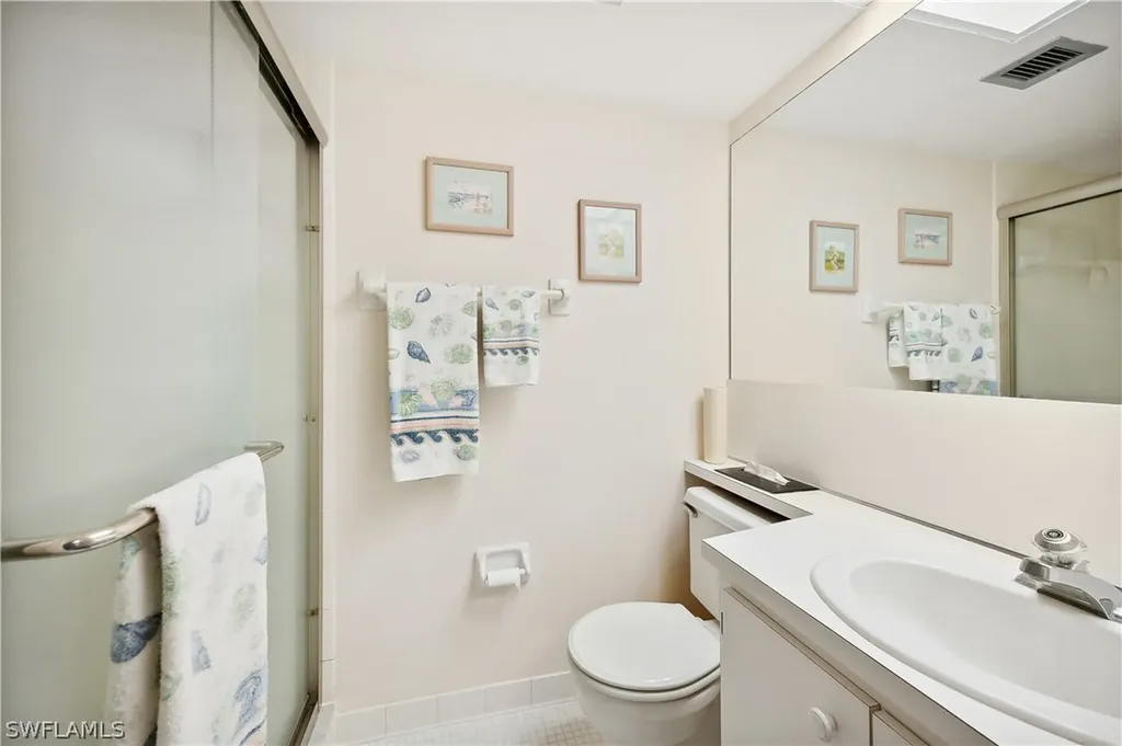 21 High Point Circle E Naples FL 34103