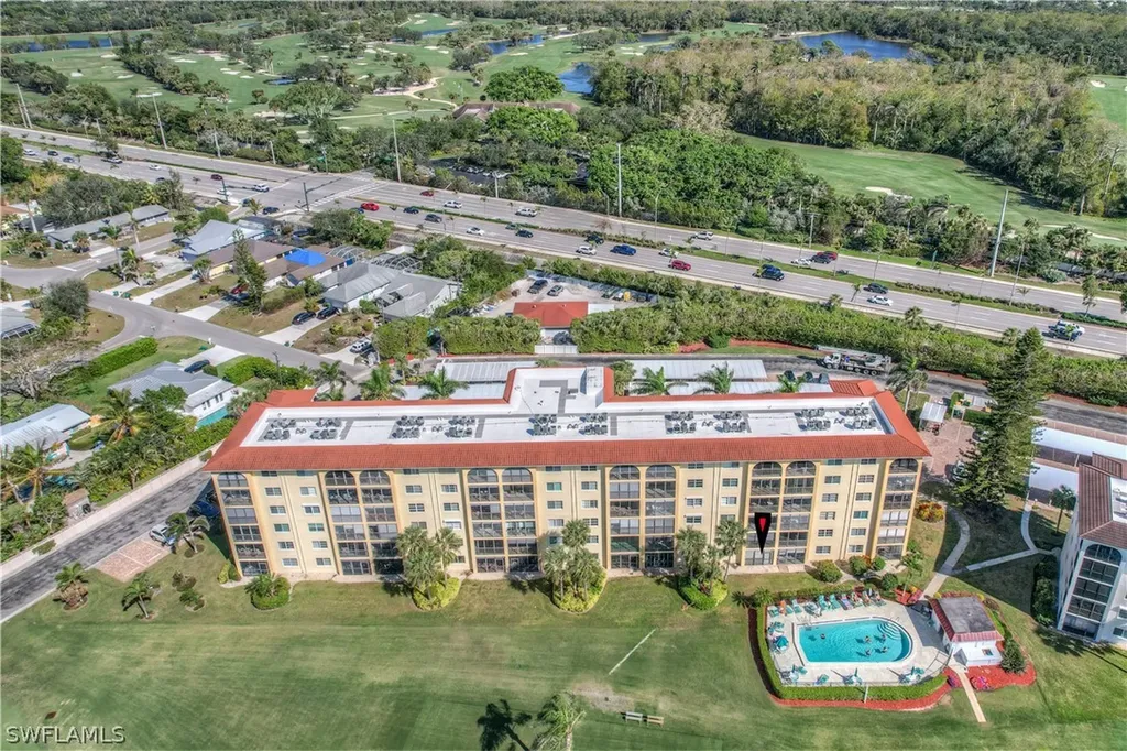 21 High Point Circle E Naples FL 34103