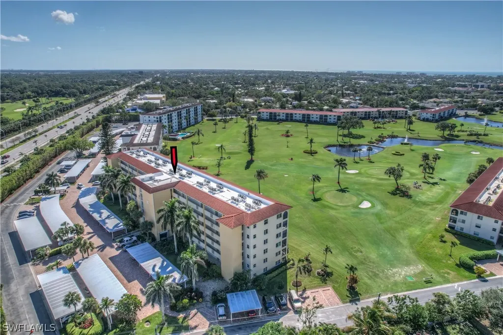 21 High Point Circle E Naples FL 34103