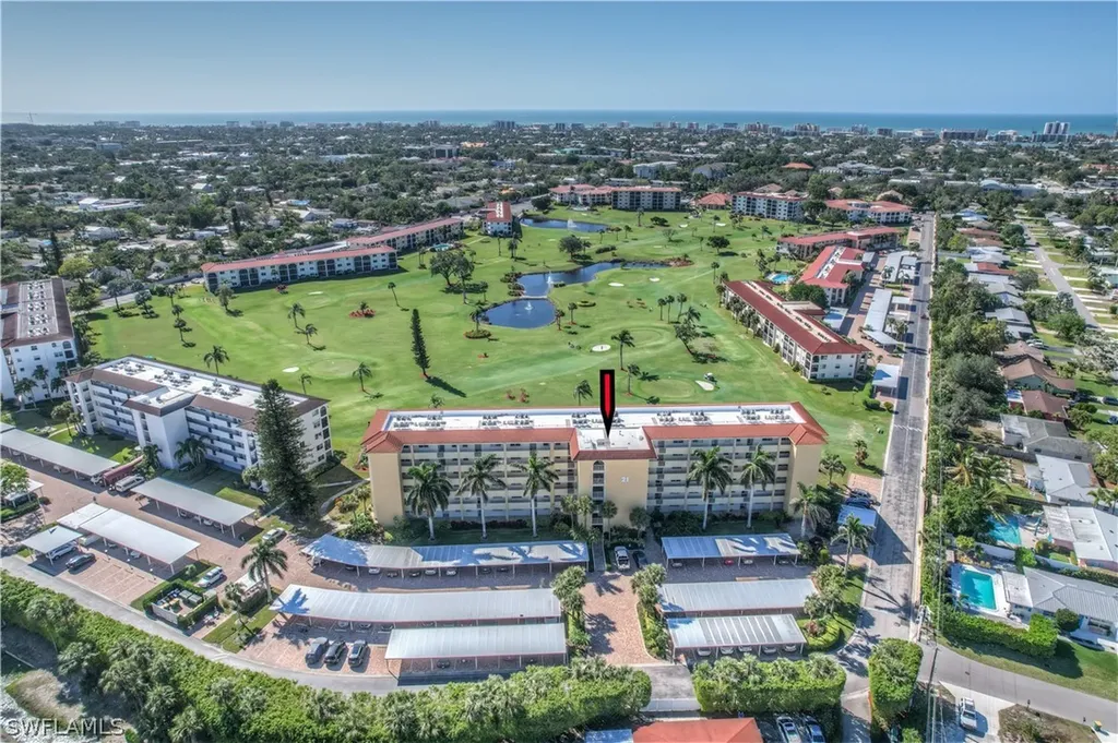 21 High Point Circle E Naples FL 34103