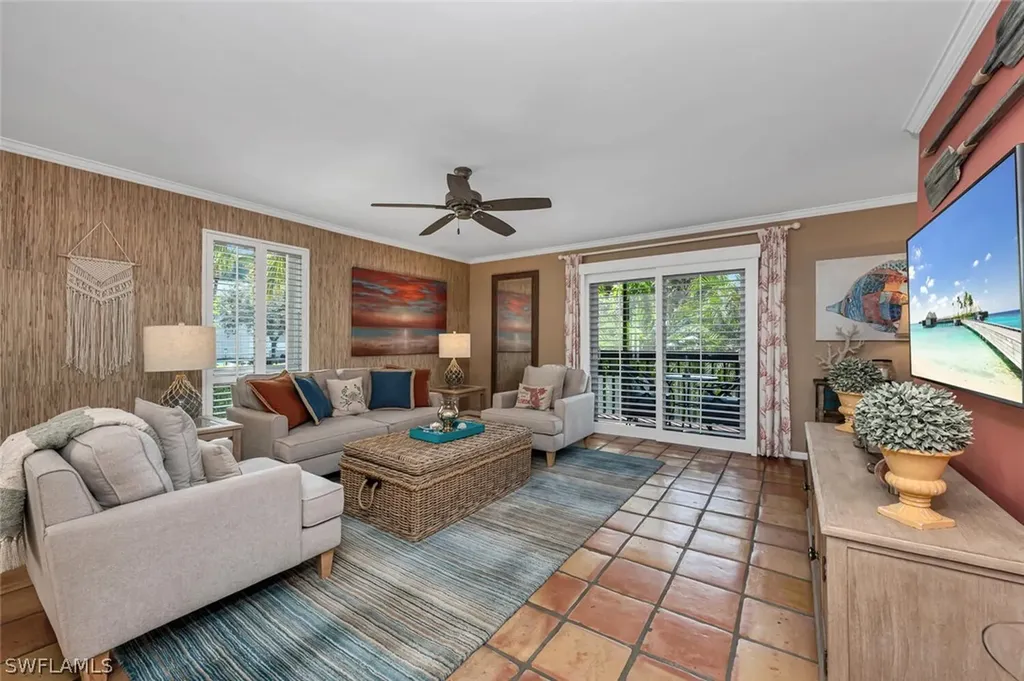 995 9th Avenue S Naples FL 34102