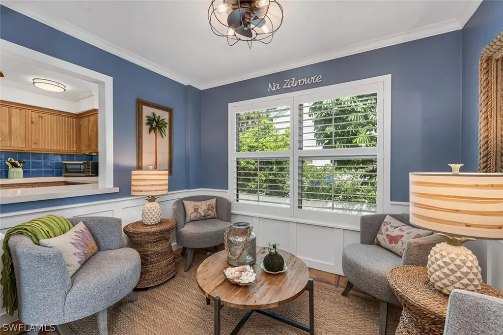 995 9th Avenue S Naples FL 34102