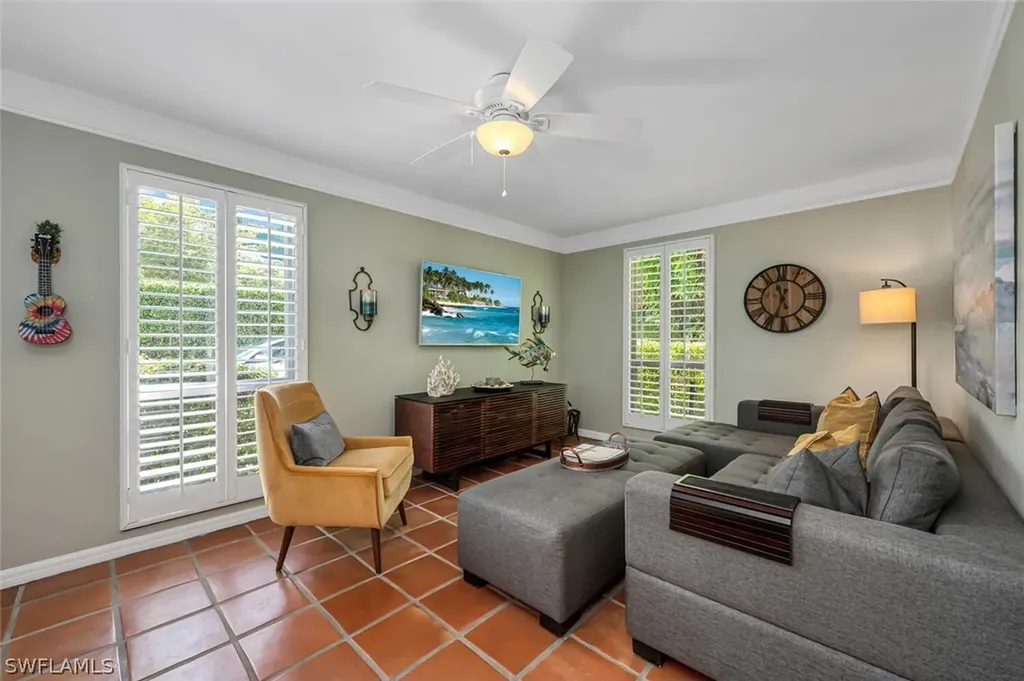 995 9th Avenue S Naples FL 34102