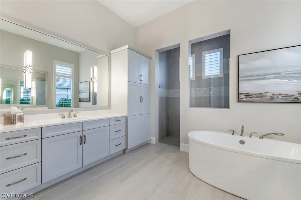 6231 Megans Bay Drive Naples FL 34113