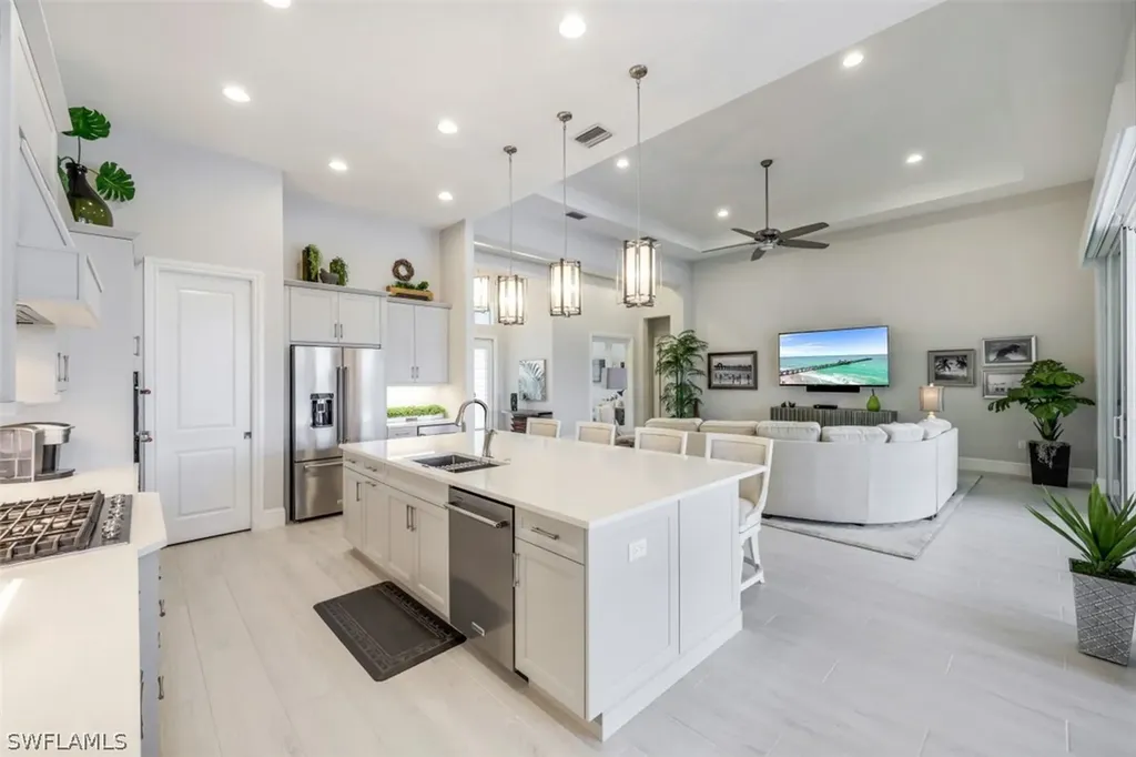 6231 Megans Bay Drive Naples FL 34113