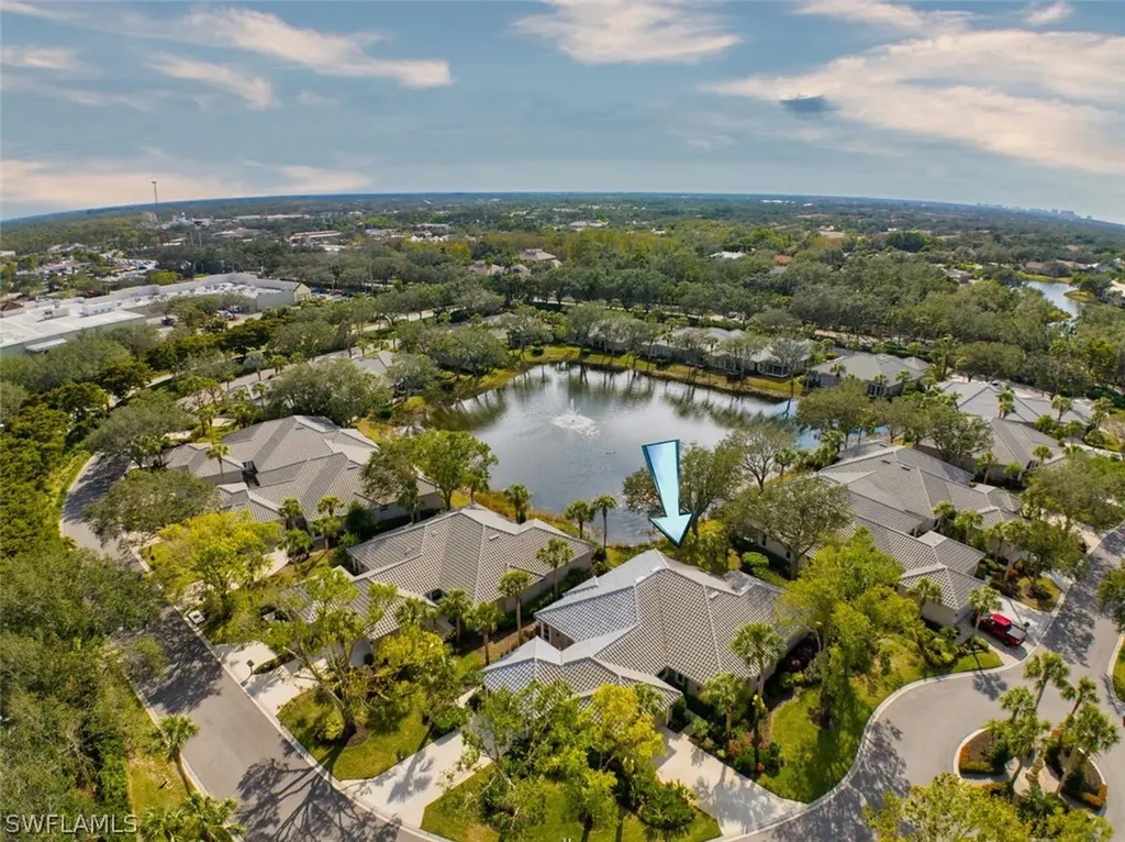 Bonita Springs FL, 3443 Wildwood Lake Circle