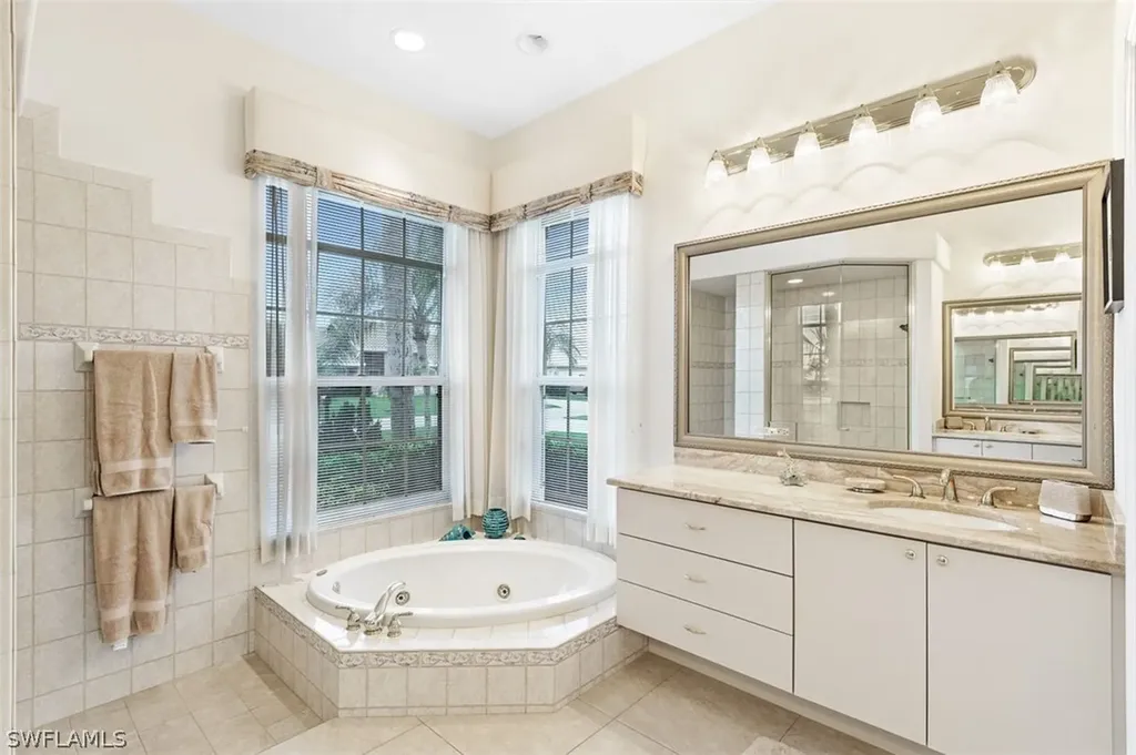 28399 Las Palmas Circle Bonita Springs FL 34135