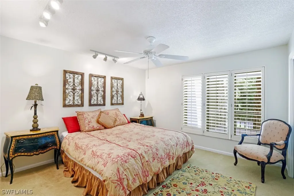 102 Clubhouse Drive Naples FL 34105