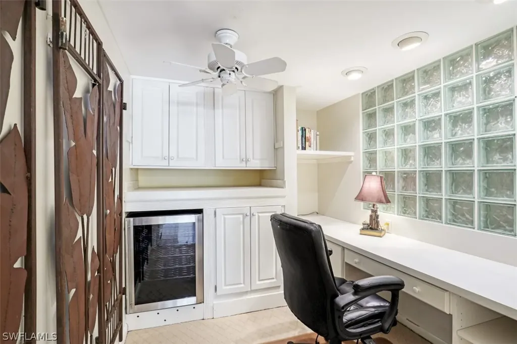 102 Clubhouse Drive Naples FL 34105