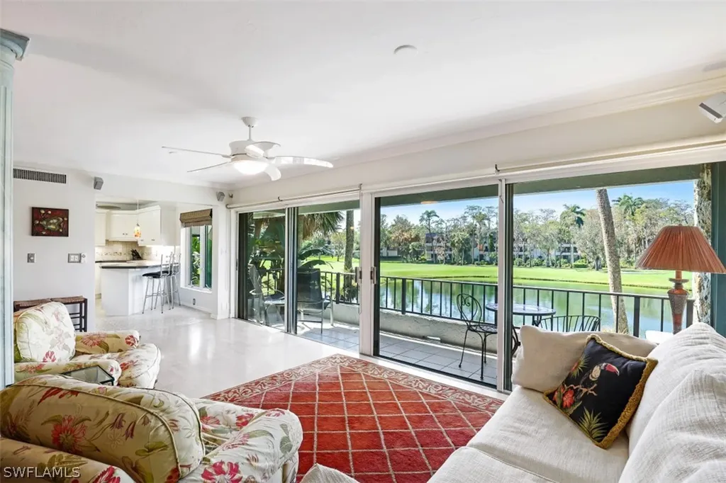102 Clubhouse Drive Naples FL 34105