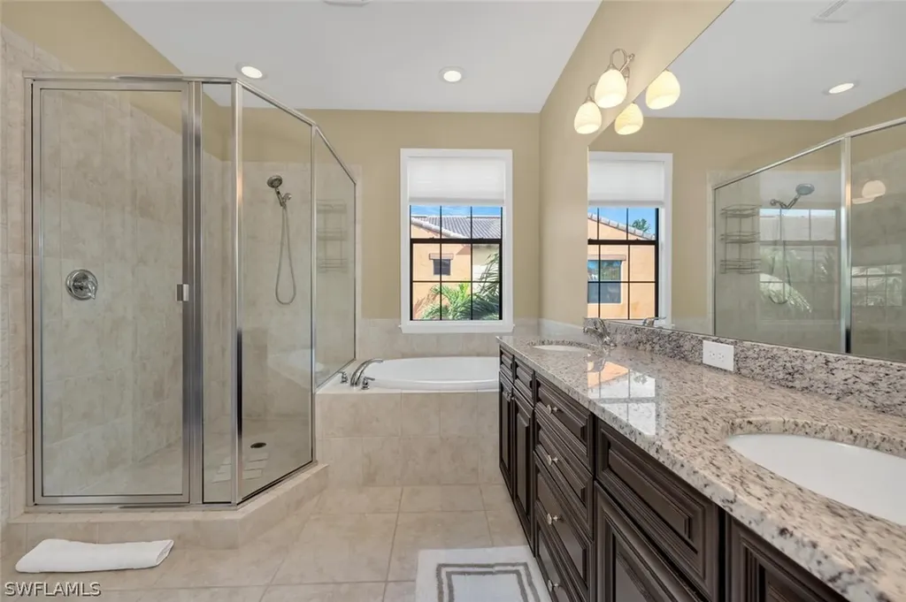 9066 Albion Lane N Naples FL 34113