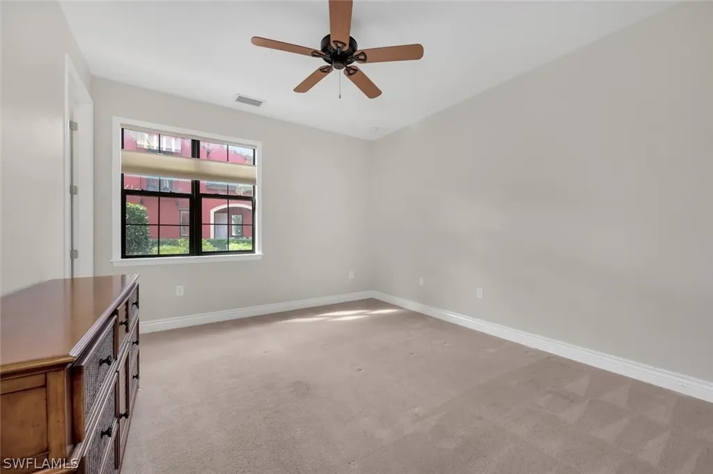 9066 Albion Lane N Naples FL 34113