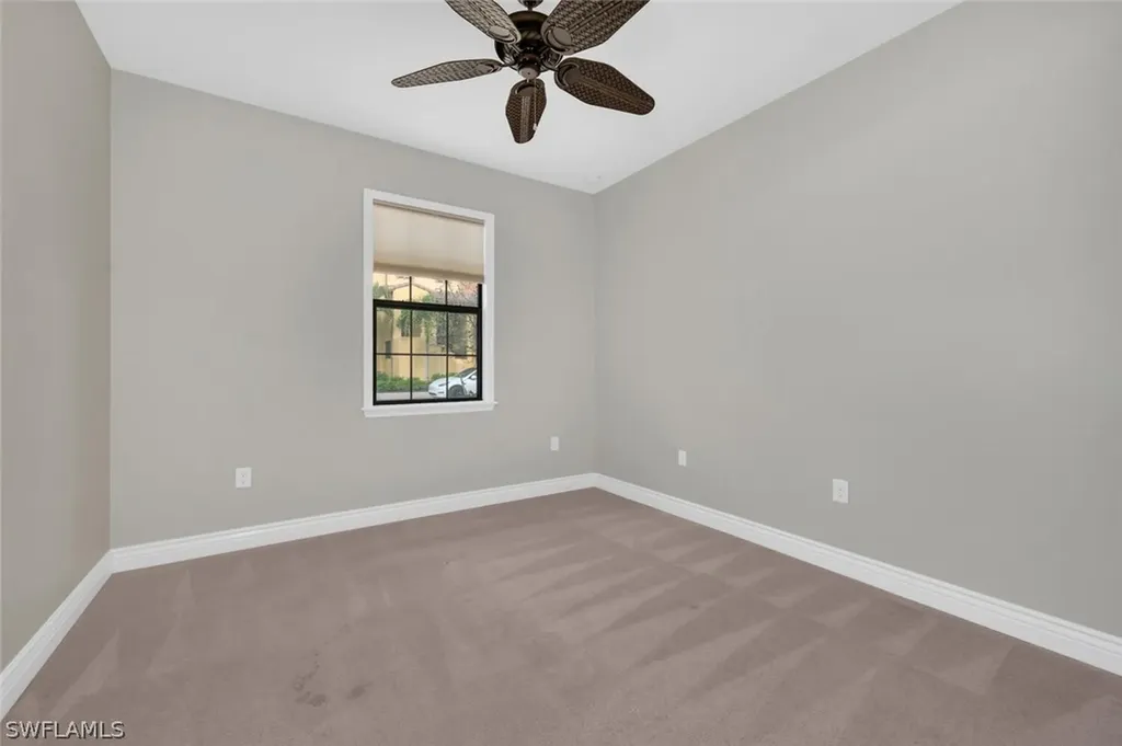 9066 Albion Lane N Naples FL 34113
