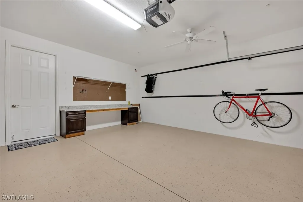 9066 Albion Lane N Naples FL 34113