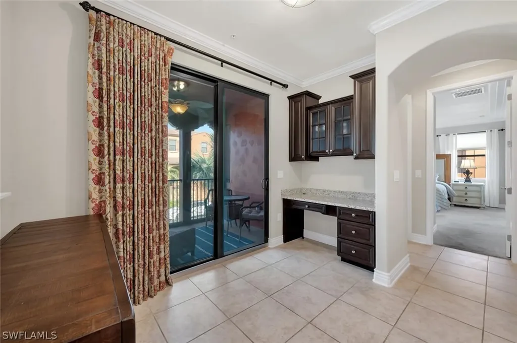 9066 Albion Lane N Naples FL 34113