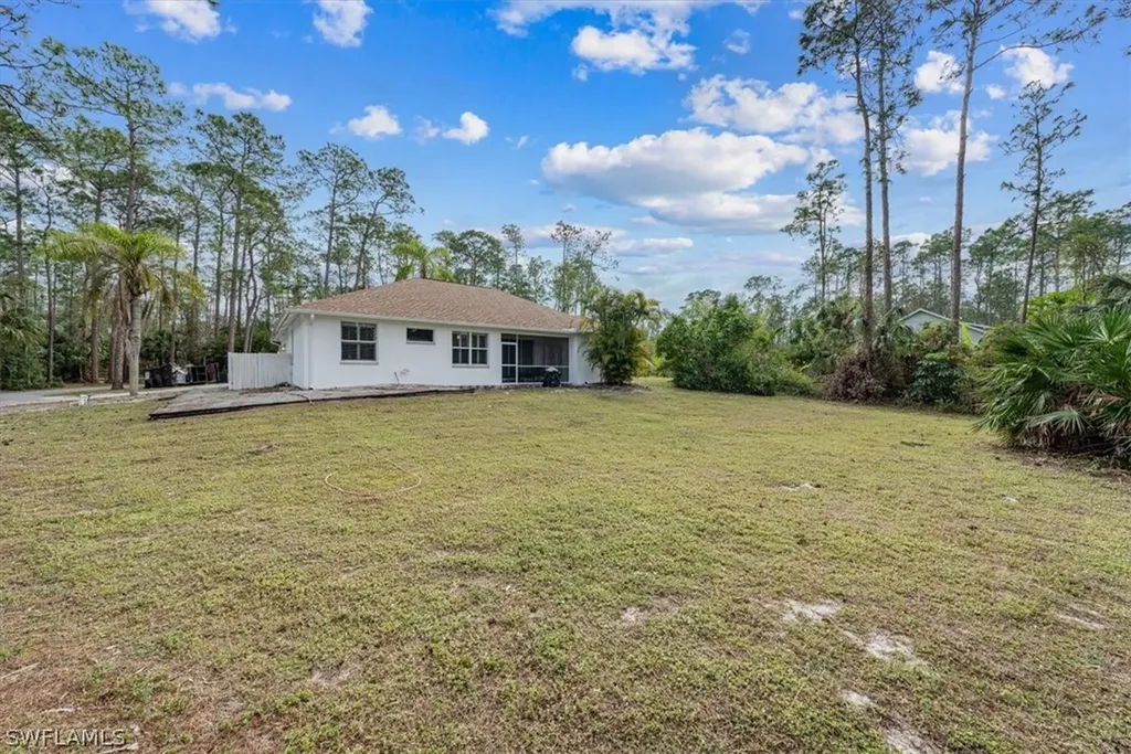 595 31st Street NW Naples FL 34120