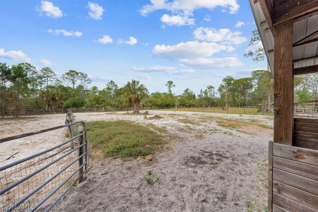 595 31st Street NW Naples FL 34120