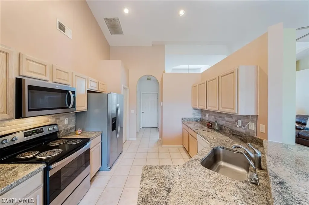 595 31st Street NW Naples FL 34120