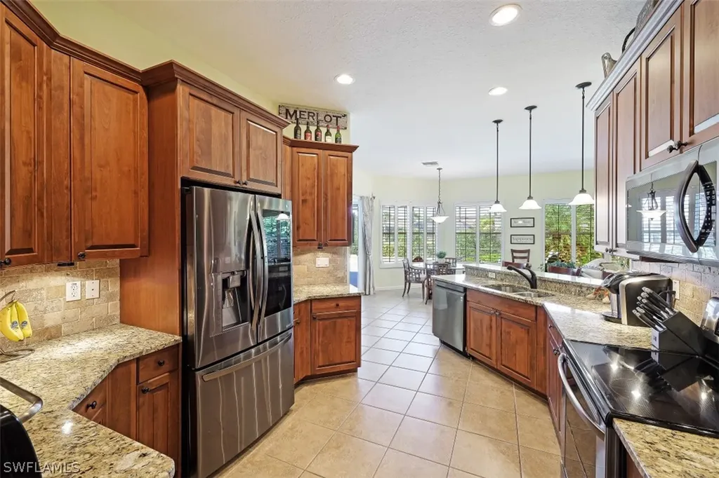 8219 Potomac Lane Naples FL 34104