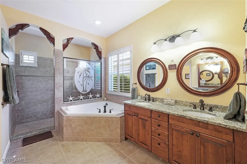 8219 Potomac Lane Naples FL 34104