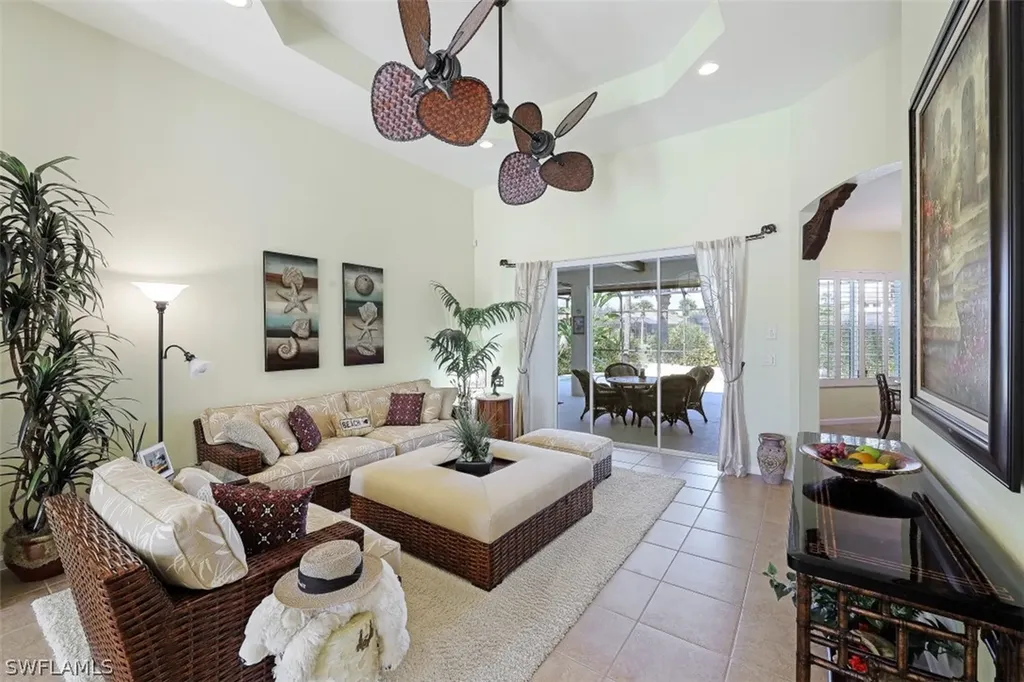 8219 Potomac Lane Naples FL 34104