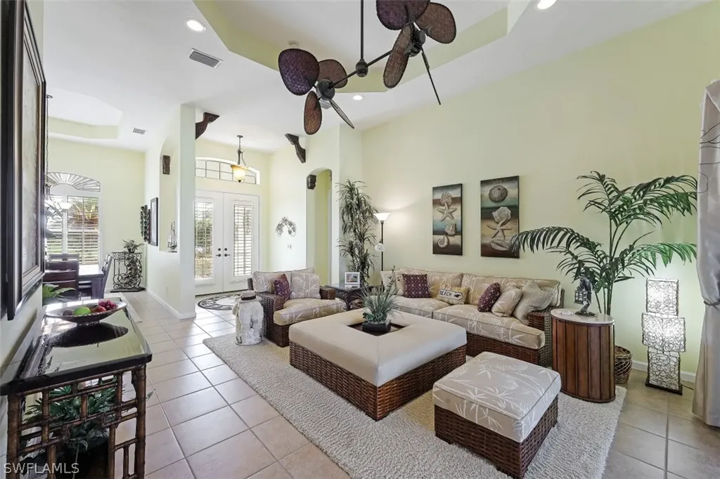 8219 Potomac Lane Naples FL 34104