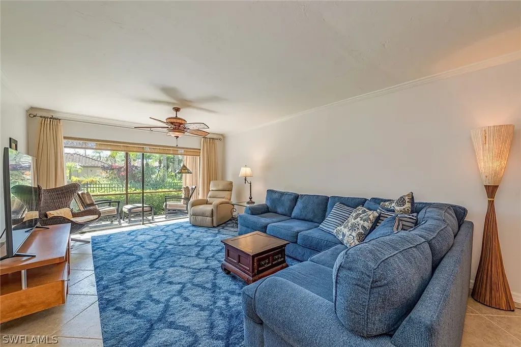 3219 Horse Carriage Way Naples FL 34105