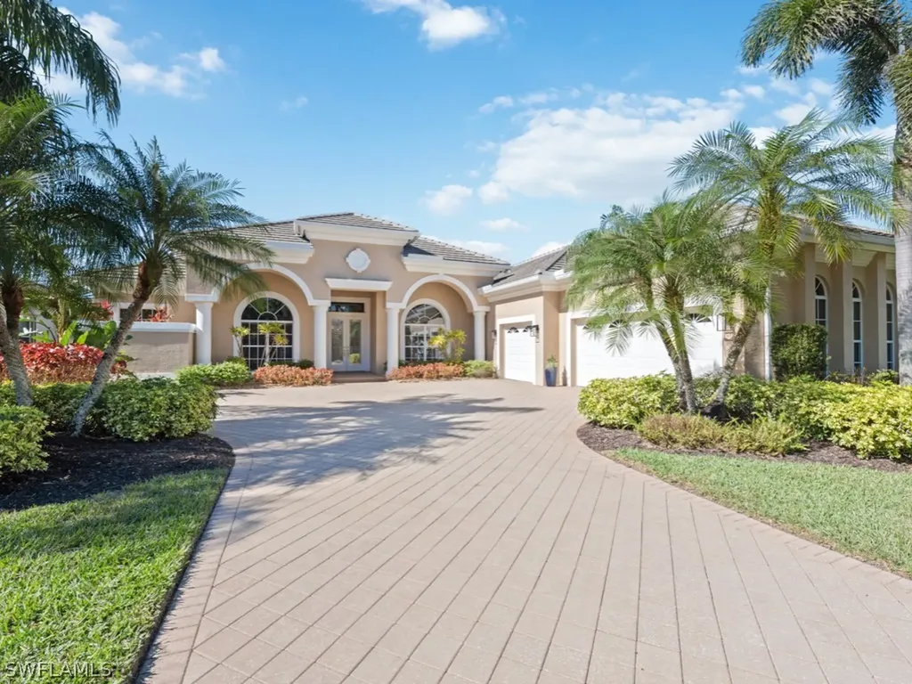 948 Glen Lake Circle Naples FL 34119