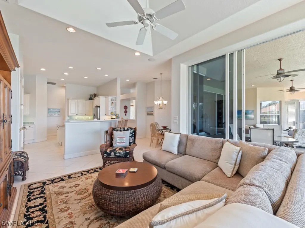 948 Glen Lake Circle Naples FL 34119