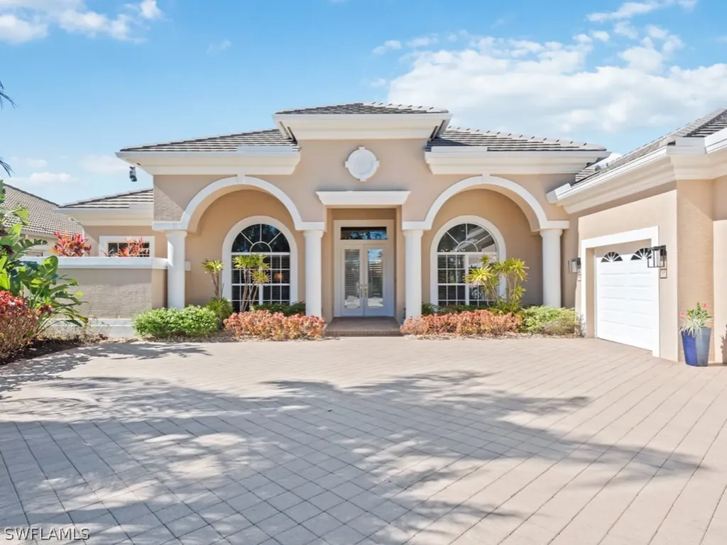 948 Glen Lake Circle Naples FL 34119