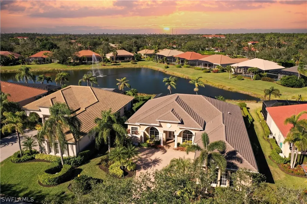 948 Glen Lake Circle Naples FL 34119