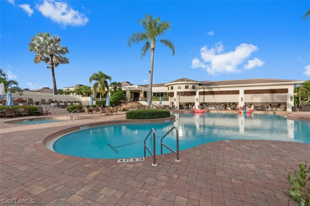 948 Glen Lake Circle Naples FL 34119