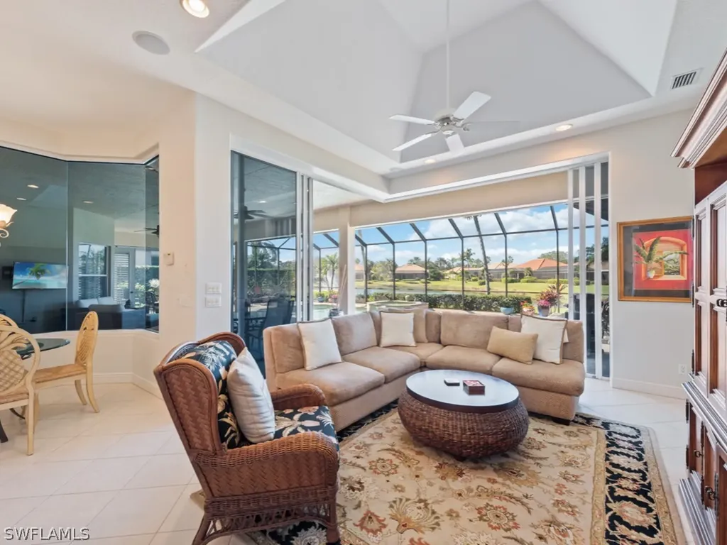 948 Glen Lake Circle Naples FL 34119