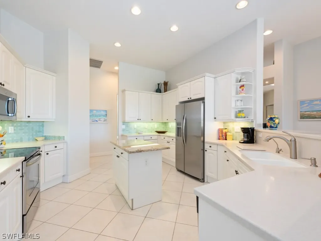 948 Glen Lake Circle Naples FL 34119