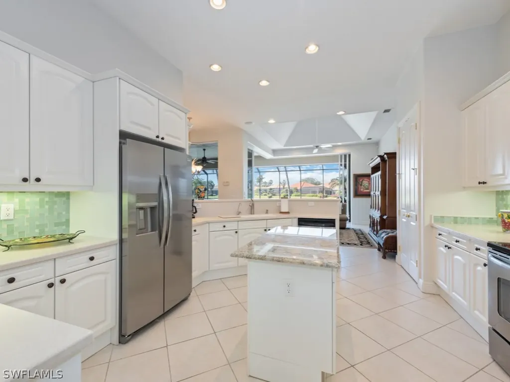 948 Glen Lake Circle Naples FL 34119