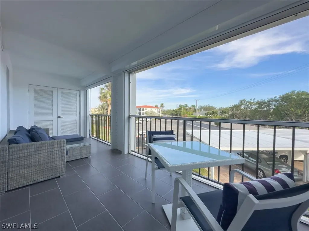 53 High Point Circle W Naples FL 34103