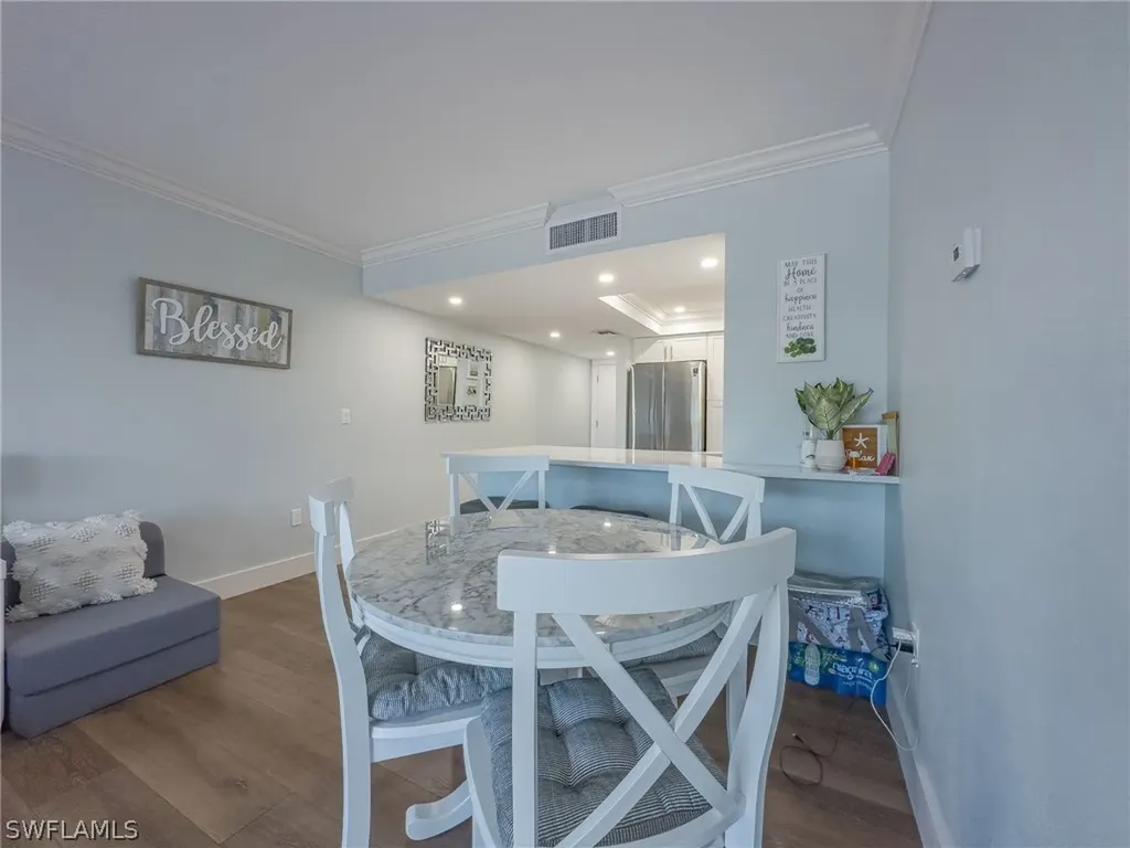 53 High Point Circle W Naples FL 34103