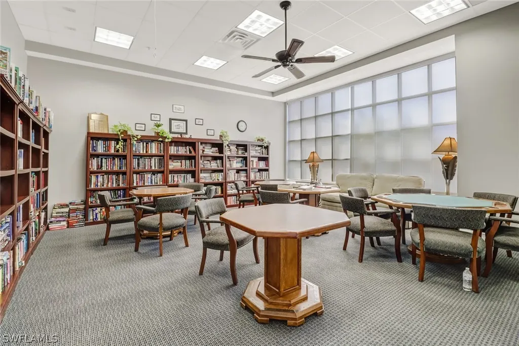 53 High Point Circle W Naples FL 34103