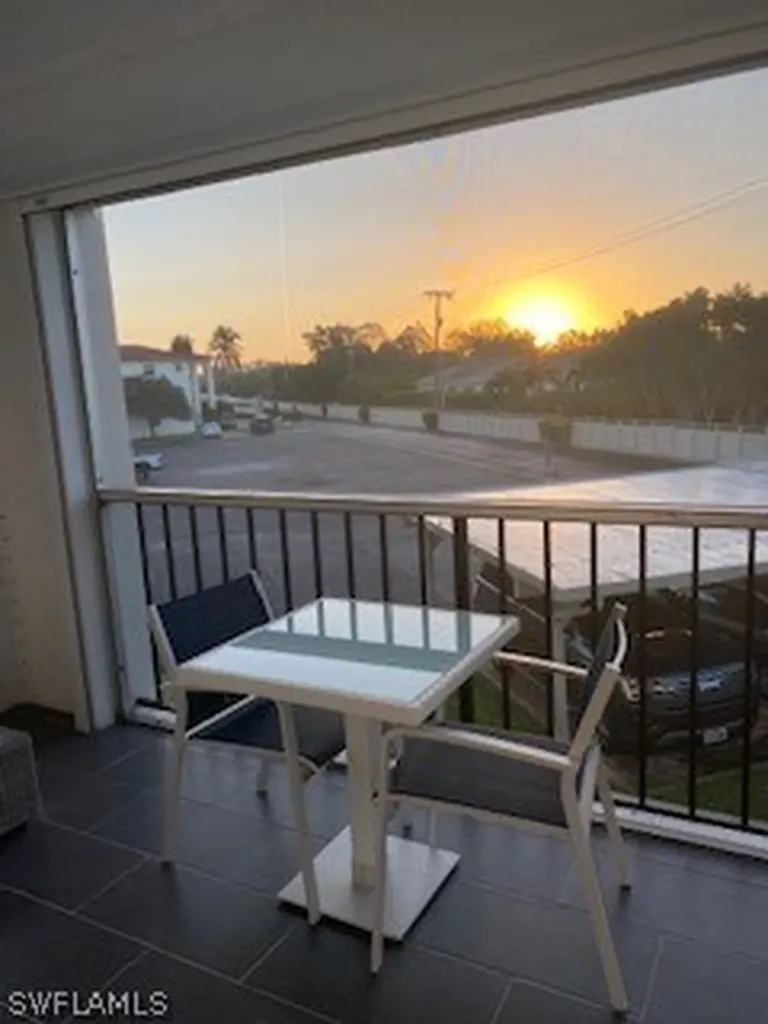 53 High Point Circle W Naples FL 34103