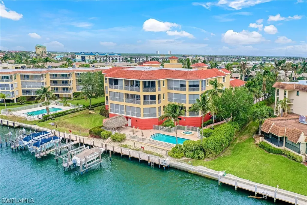 794 W Elkcam Circle Marco Island FL 34145