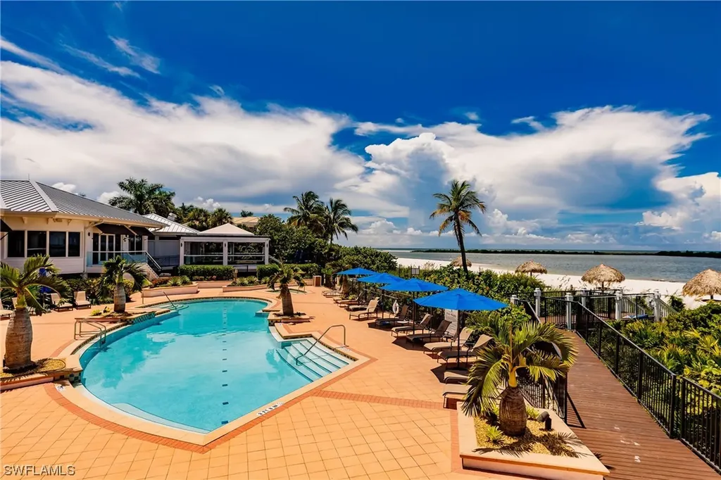 260 Hideaway Circle S Marco Island FL 34145