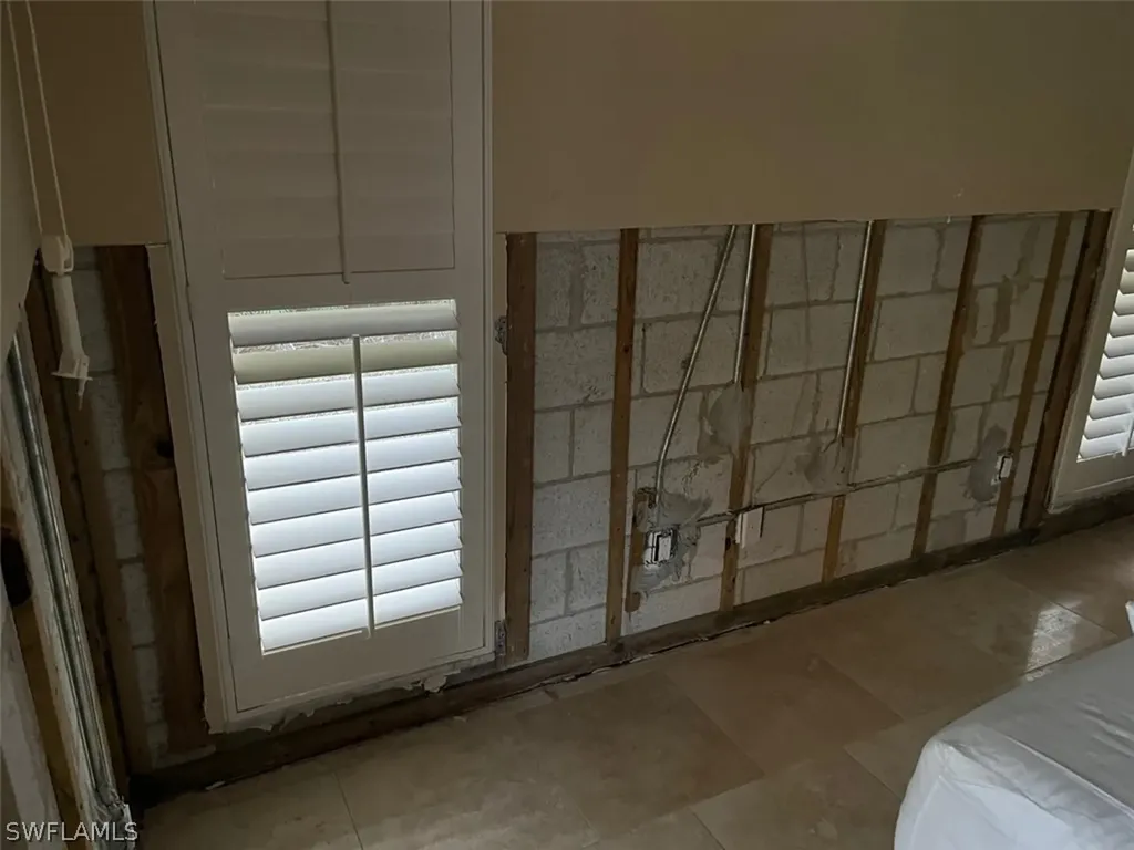 718 Old Trail Drive Naples FL 34103