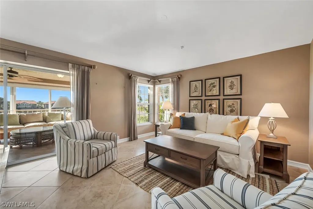 Bonita Springs FL, 28024 Cavendish Court, Unit 5304