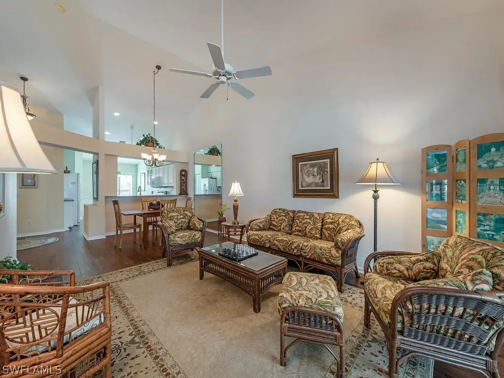 Naples FL, 5708 Greenwood Circle, Unit 48
