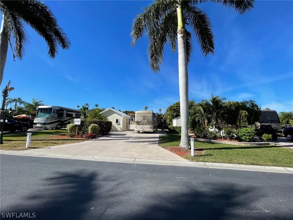 Lot 37 3011 W Riverbend Resort Boulevard Labelle FL 33935